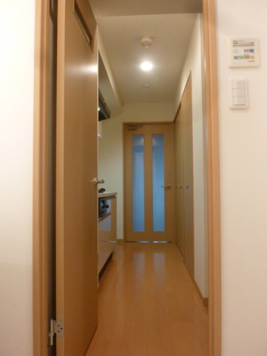 物件内観写真7　(廊下)