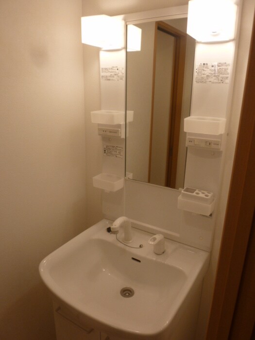 物件内観写真11　(洗面)