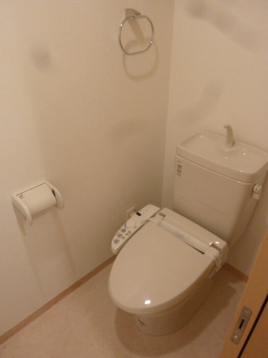 物件内観写真13　(トイレ)