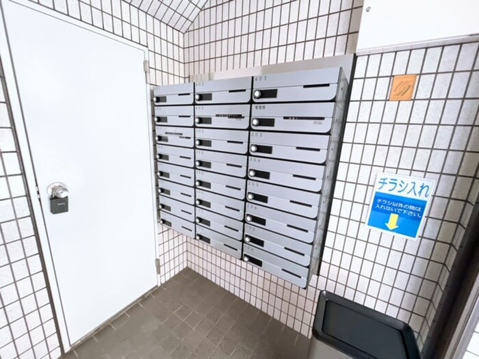 物件外観写真6　(建物設備)