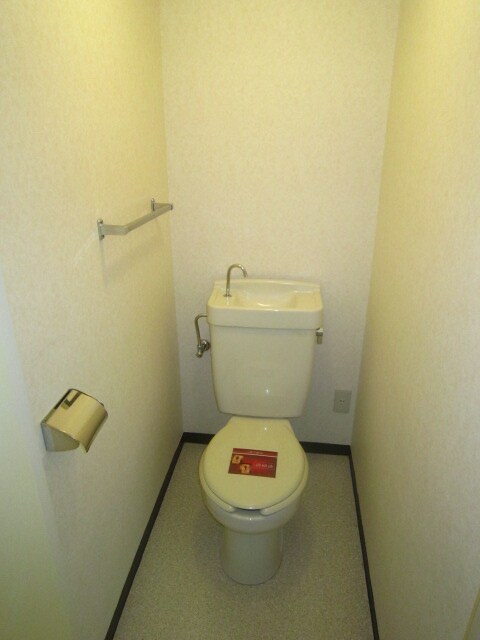 物件内観写真16　(トイレ)