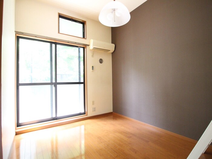 物件内観写真5　(居室)