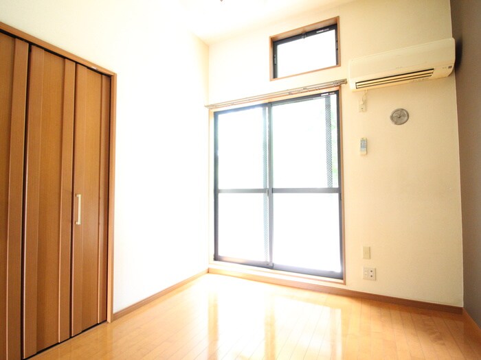 物件内観写真6　(居室)