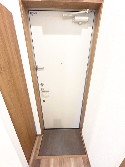 物件内観写真17　(玄関)