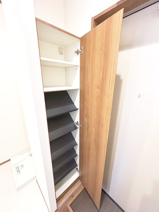 物件内観写真18　(靴箱)