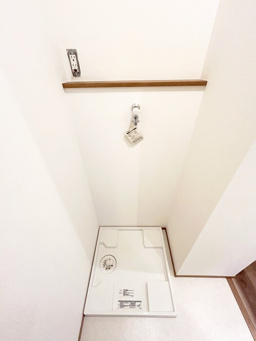 物件内観写真20　(洗濯機置場)