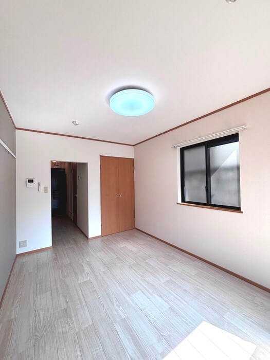 物件内観写真9　(居室)