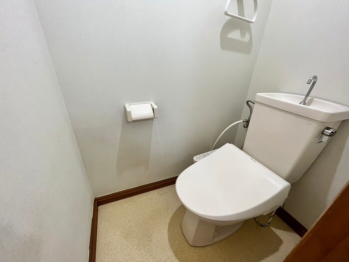 物件内観写真14　(トイレ)