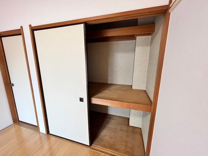物件内観写真16　(収納)