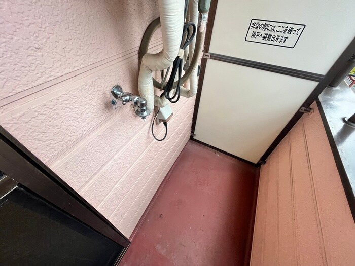 物件内観写真21　(洗濯機置場)