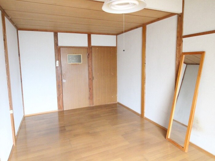 物件内観写真10　(居室)