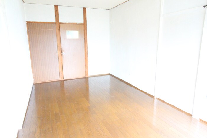 物件内観写真11　(居室)