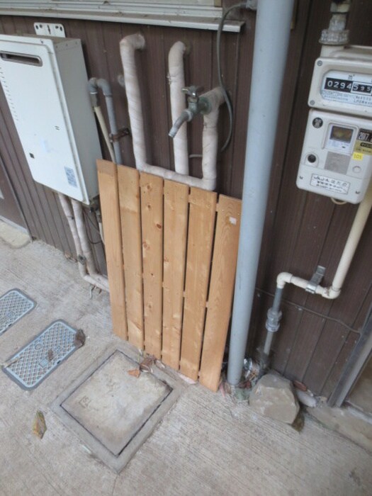 物件内観写真12　(洗濯機置場)