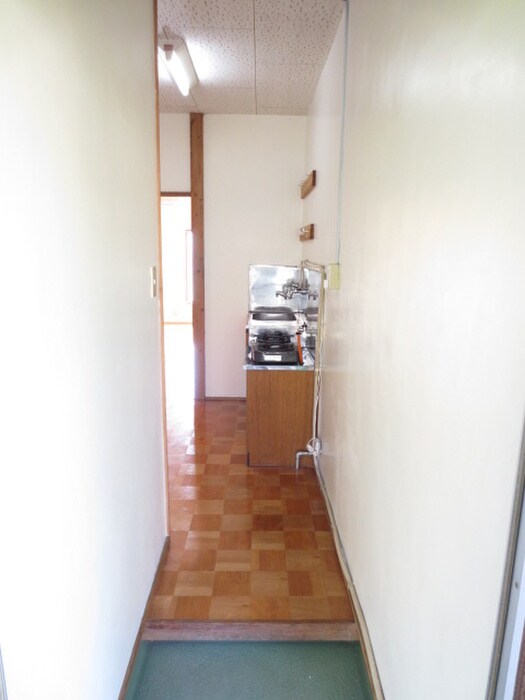 物件内観写真13　(玄関)