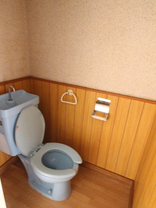 物件内観写真14　(トイレ)