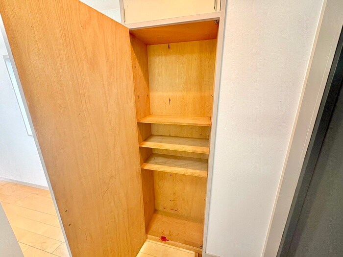 物件内観写真13　(靴箱)