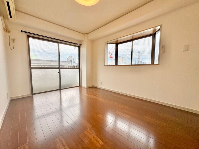 物件内観写真16　(居室)