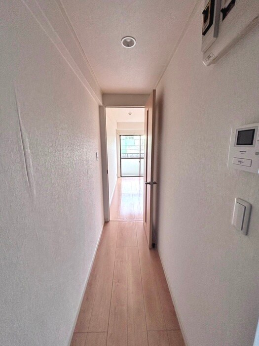 物件内観写真19　(廊下)