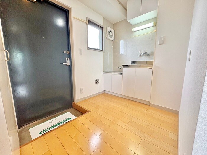 物件内観写真20　(玄関)