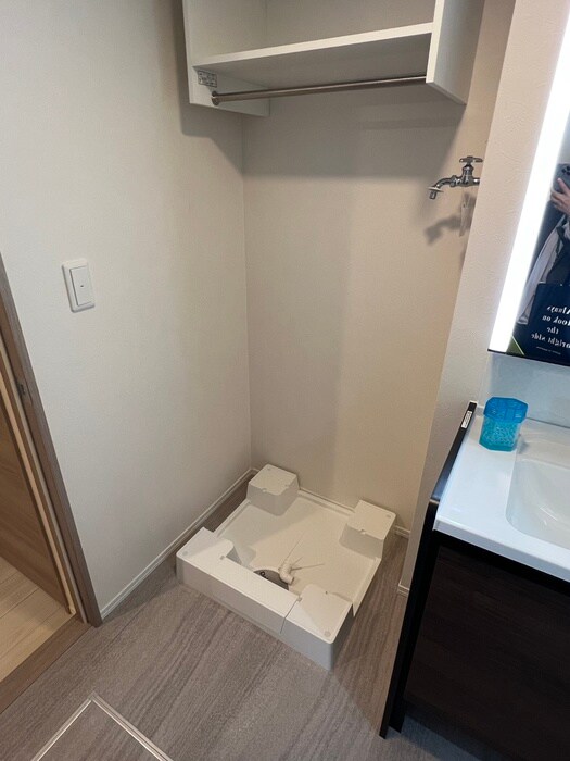 物件内観写真11　(洗濯機置場)