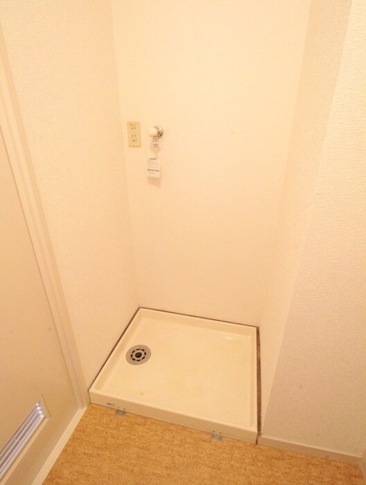 物件内観写真20　(洗濯機置場)