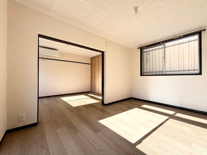 中野1丁目戸建ての居室