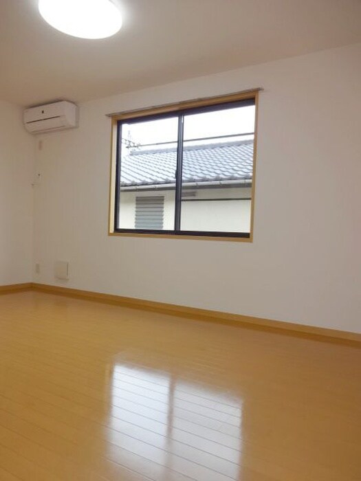 物件内観写真9　(居室)