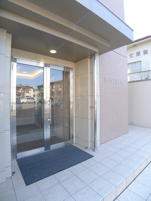 物件外観写真4　(エントランス部分)