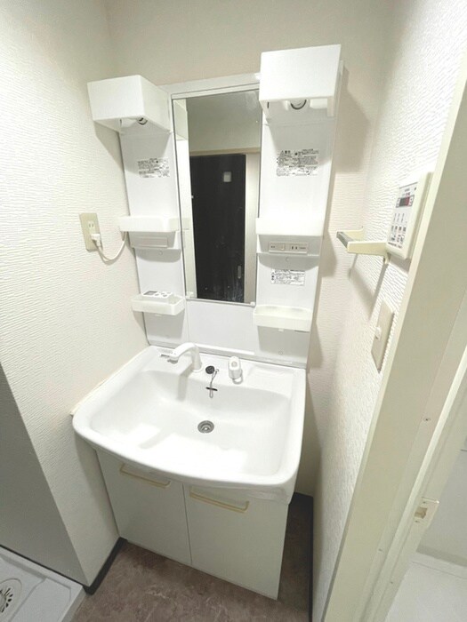 物件内観写真12　(洗面)