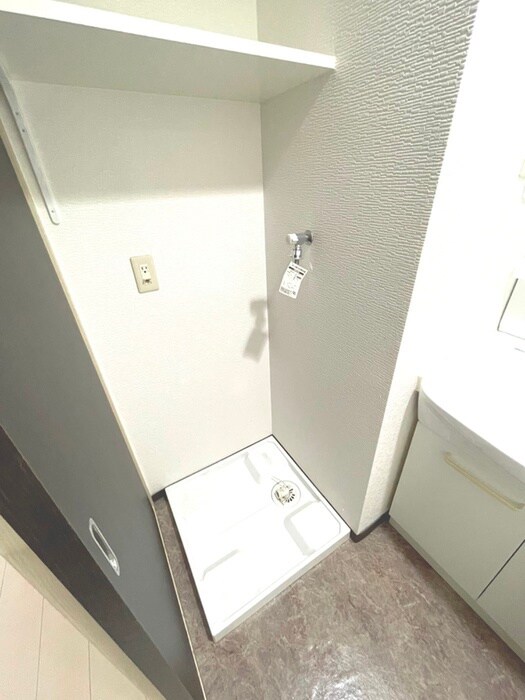 物件内観写真13　(洗濯機置場)