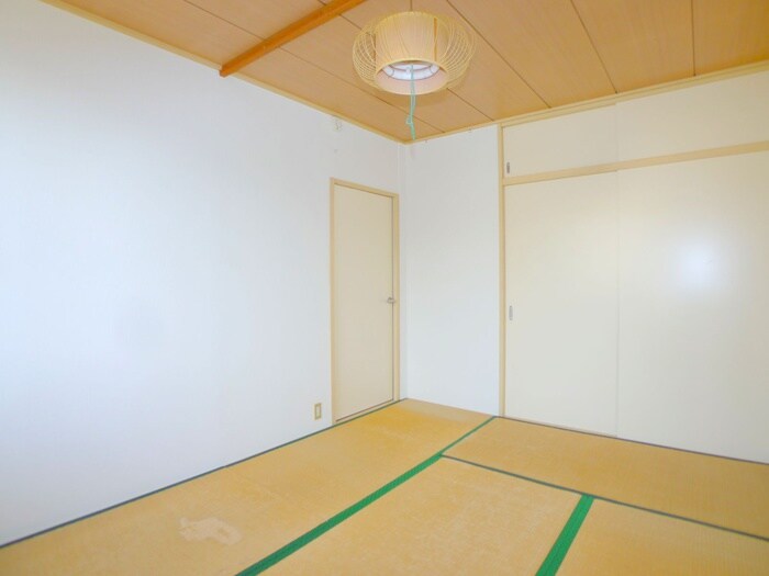 物件内観写真10　(居室)