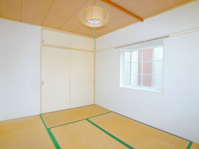 ターナハイムB棟の居室