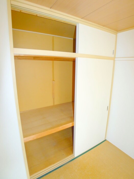 物件内観写真12　(収納)