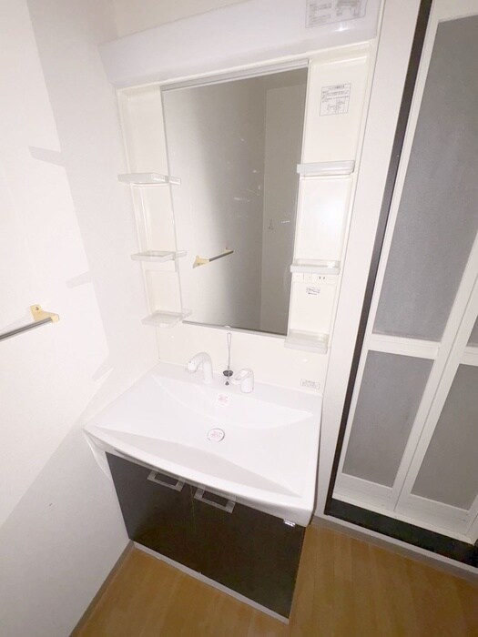 物件内観写真13　(洗面)