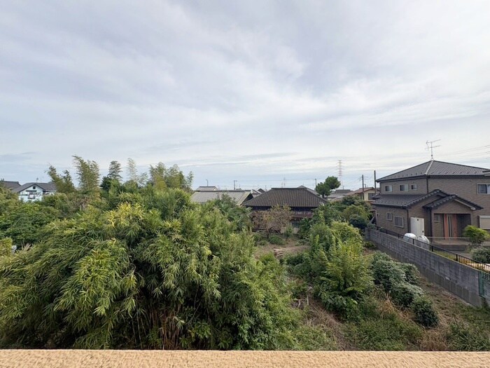 物件内観写真22　(室内からの展望)