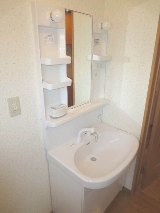 物件内観写真10　(洗面)