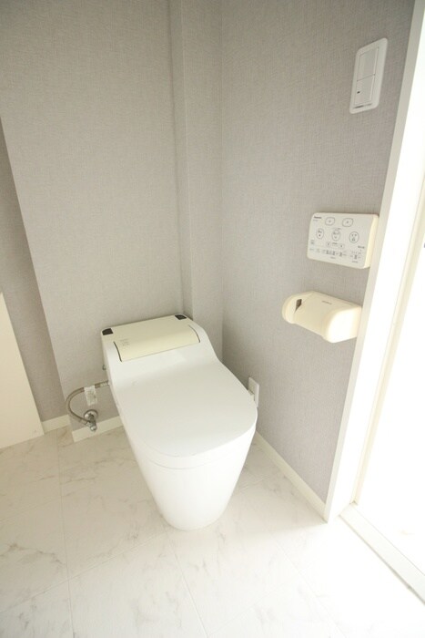 物件内観写真15　(トイレ)