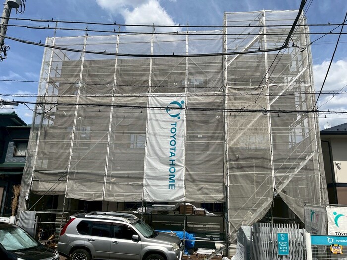 物件外観写真1　(建築中)