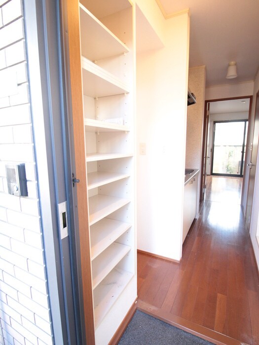 物件内観写真17　(靴箱)