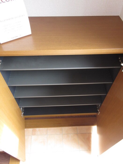 物件内観写真17　(靴箱)