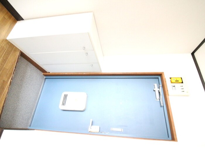 物件内観写真17　(玄関)