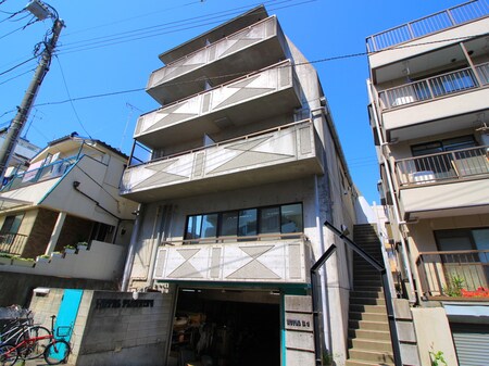 ロイヤルビル外観写真