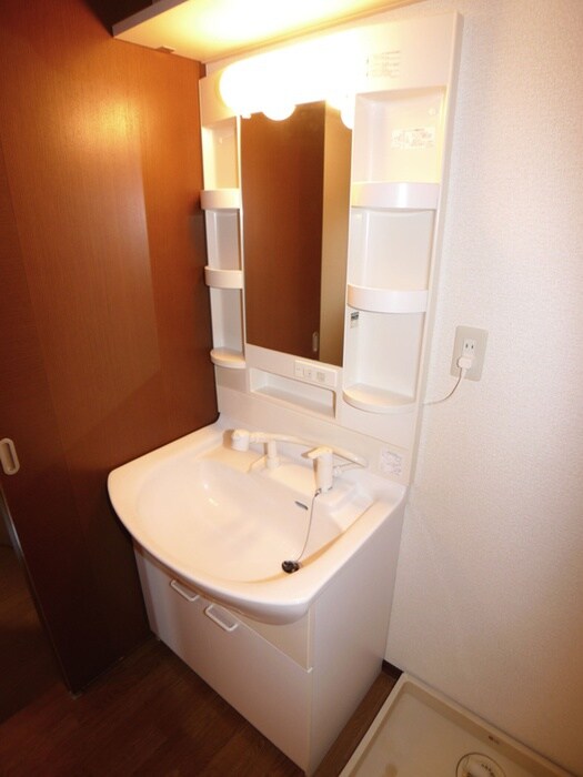 物件内観写真9　(洗面)