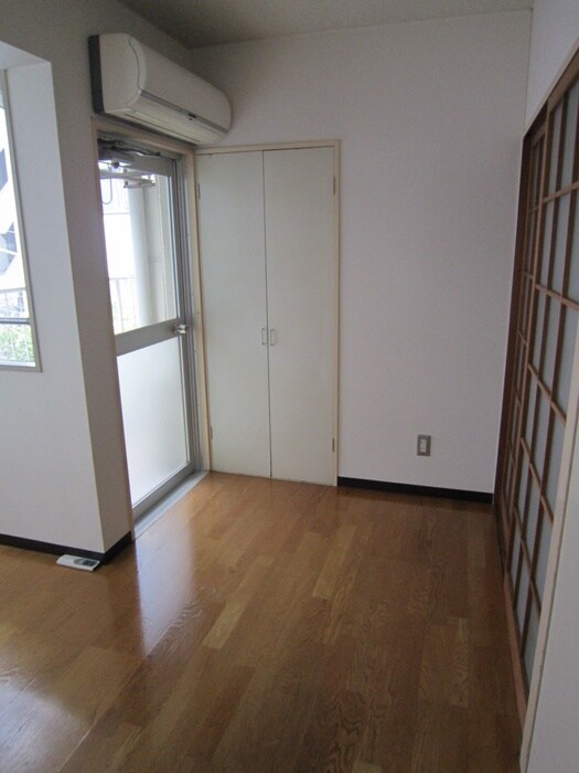 物件内観写真5　(居室)