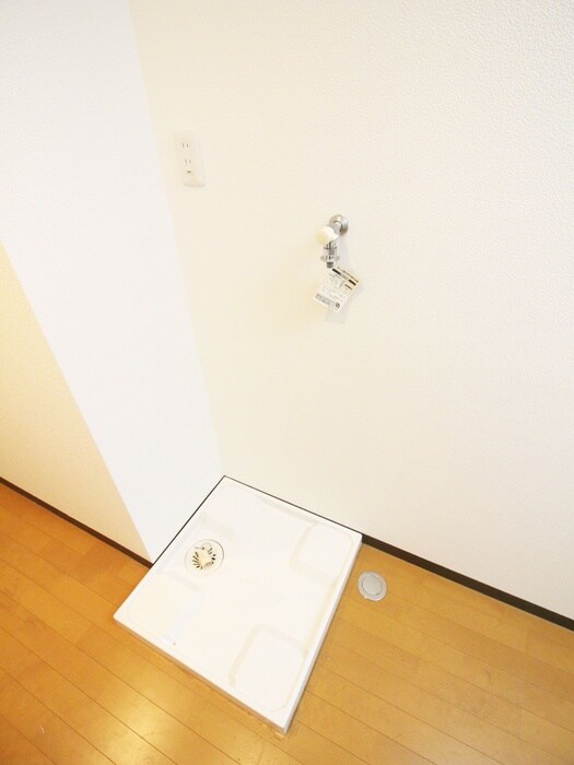 物件内観写真19　(洗濯機置場)