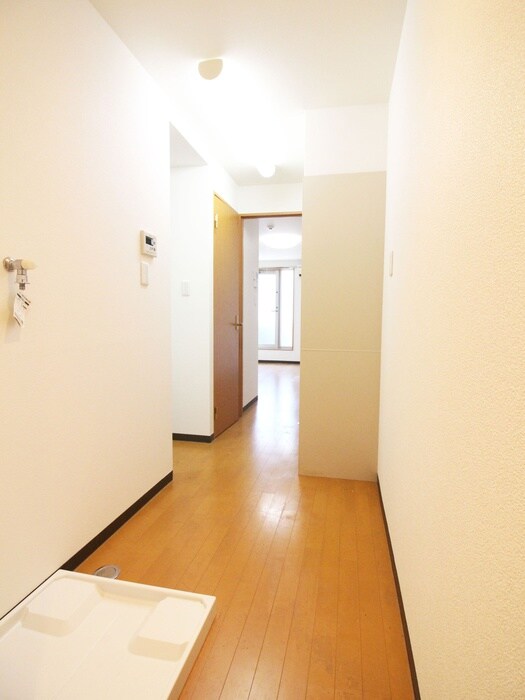 物件内観写真20　(廊下)