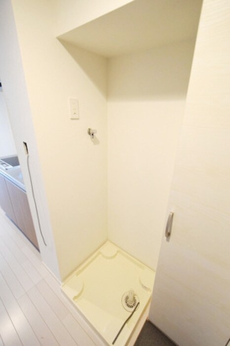 物件内観写真20　(洗濯機置場)