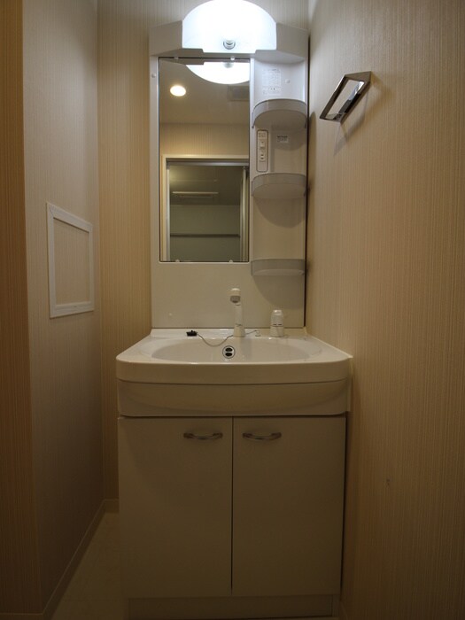 物件内観写真16　(洗面)