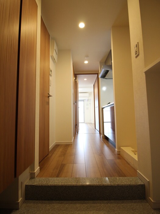 物件内観写真20　(廊下)