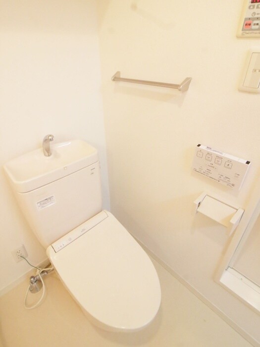 物件内観写真13　(トイレ)